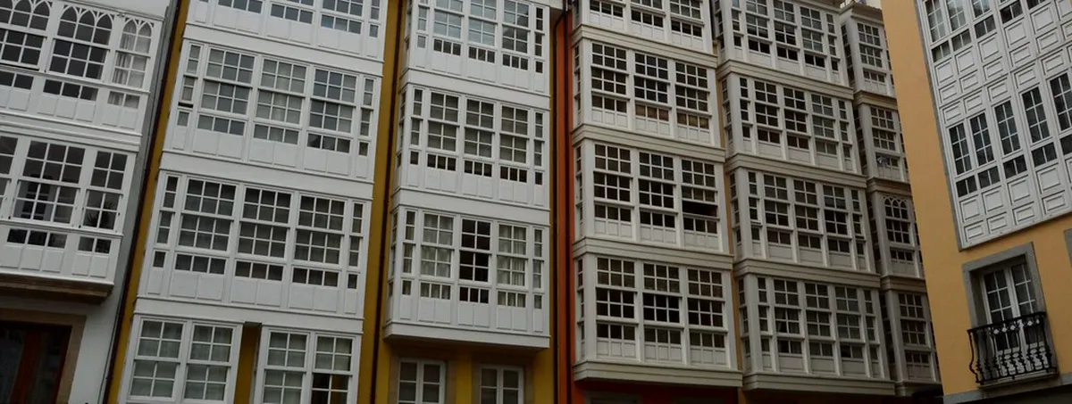 A Coruña Architecture Guide: Exploring Galician Heritage and Modern Design